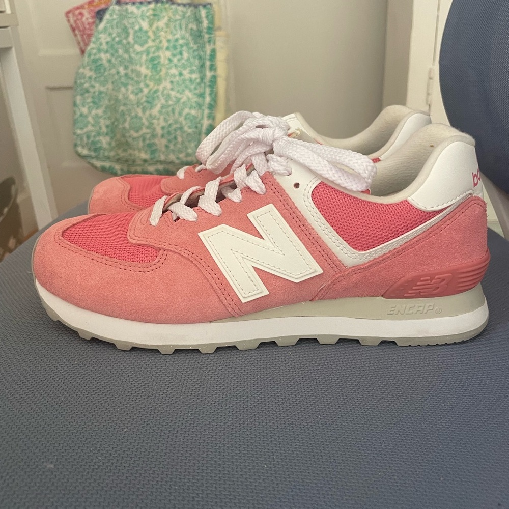 New Balance Pink and White Sneakers Retro Style